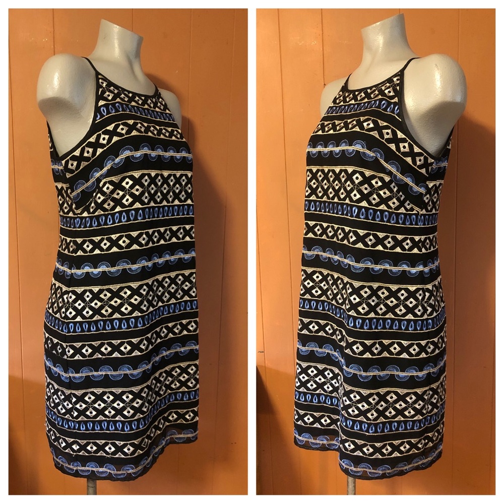 WHBM Embroidered Shift Dress, 6 - Picture 4 of 10